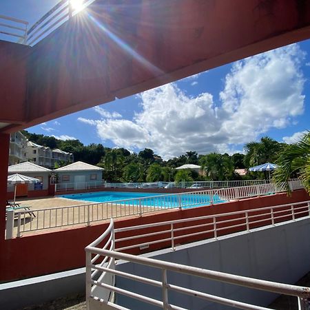 Studio Paisible Avec Piscine, Pas Loin De La Plage La Trinite Luaran gambar